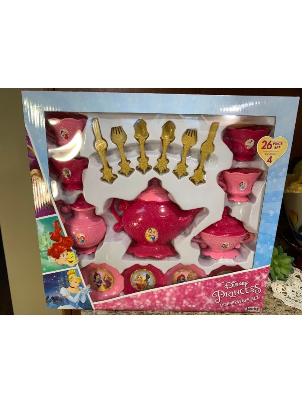 Disney Princess Tea Party DINNERWARE Set 26 Piece Tea Play Service for 4 S11
